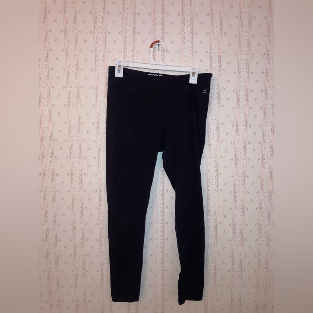 Basic black Danskin cotton leggings. Size large